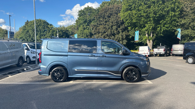 Ford Transit Custom 320 L1 Petrol Fwd 2.5 PHEV 232ps H1 Van Sport Auto - Image 9